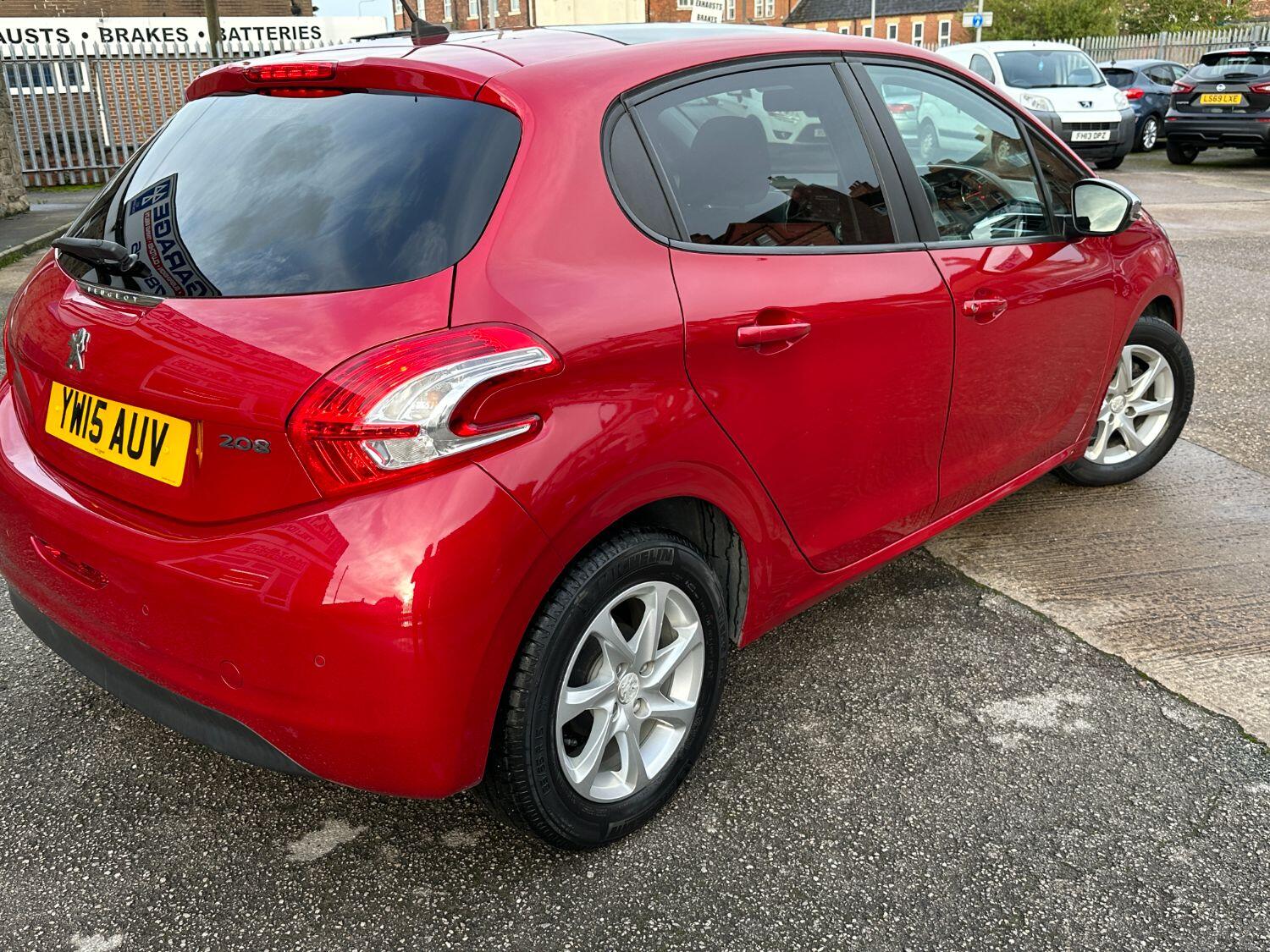 Used PEUGEOT 208 2015 Red in Goole, East Yorkshire Mats Garage
