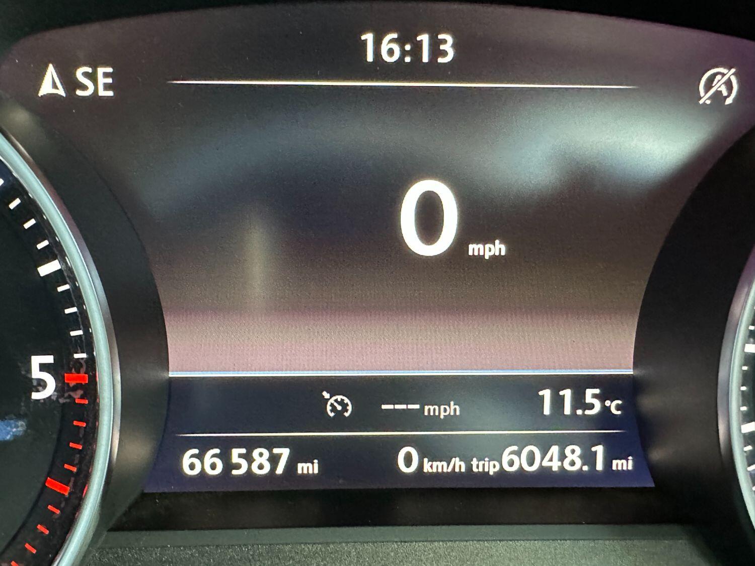 Used VOLKSWAGEN TOUAREG in Goole, East Yorkshire Mats Garage